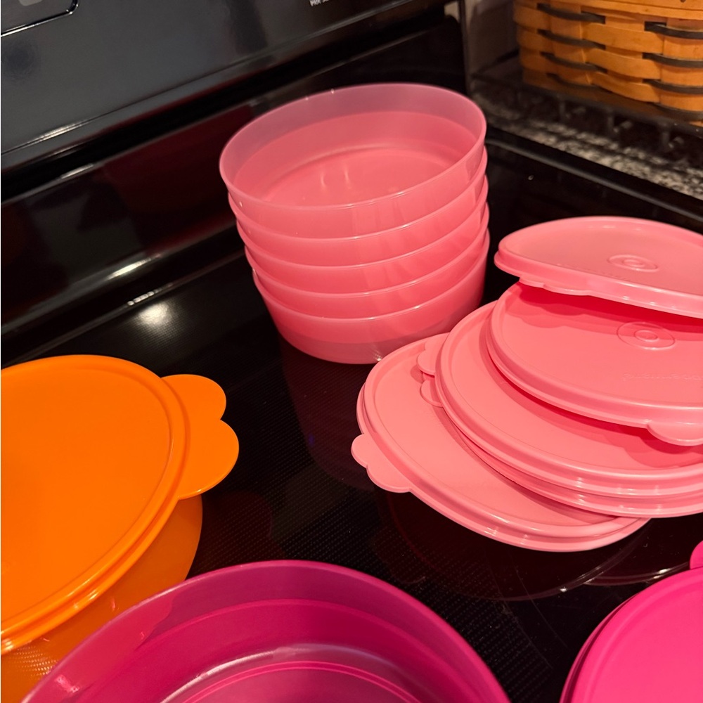 Tupperware Colorful Plastic Food Storage Containers and hamburger press bundle - Picture 4 of 9